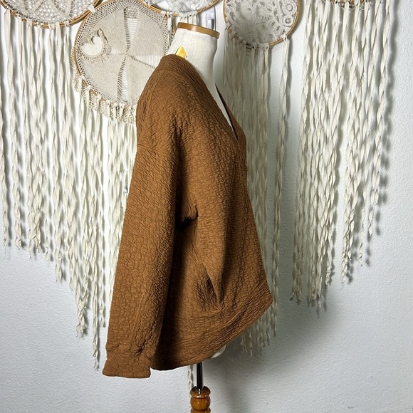 Lululemon Rippled V-Neck Pullover in Copper Brown size 4 - Picture 9 of 12